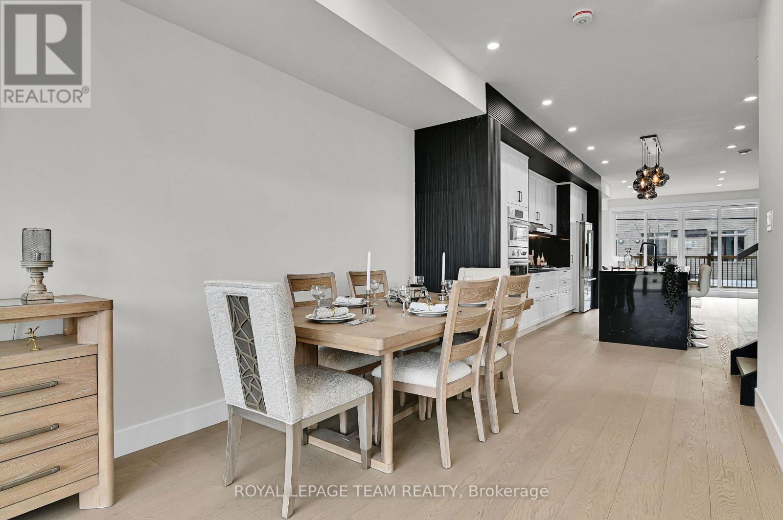 826 Alpine Avenue, Ottawa, Ontario  K2B 5R6 - Photo 7 - X12517970