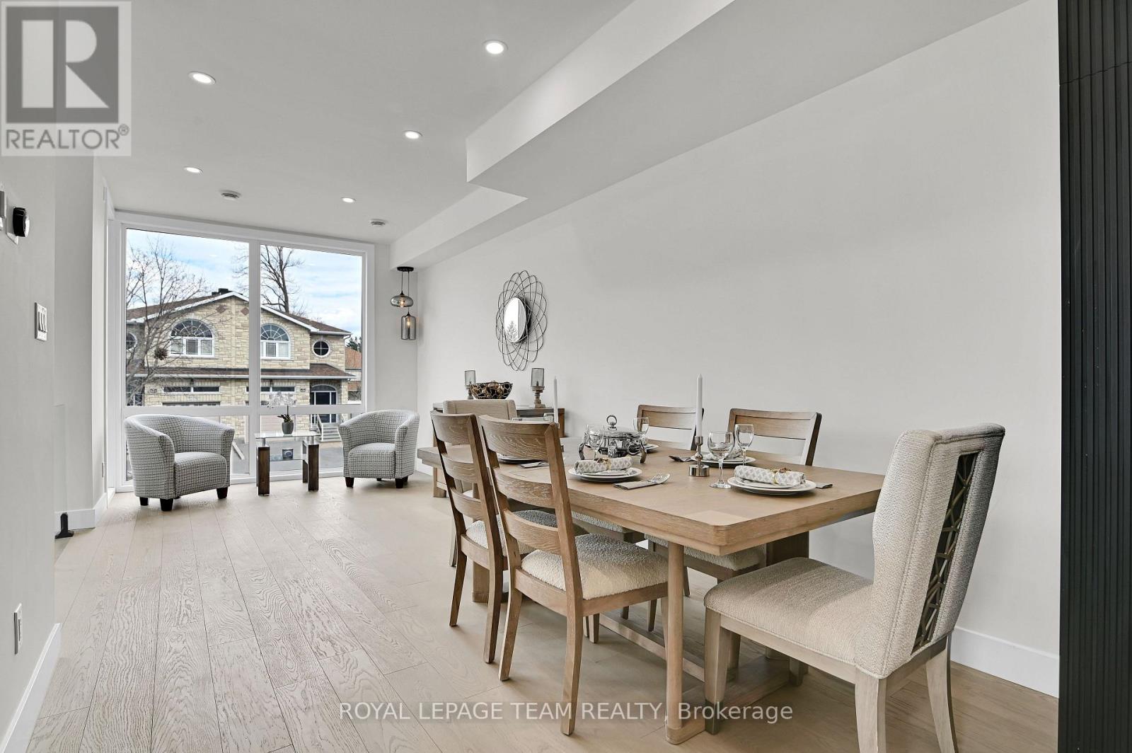 826 Alpine Avenue, Ottawa, Ontario  K2B 5R6 - Photo 8 - X12517970