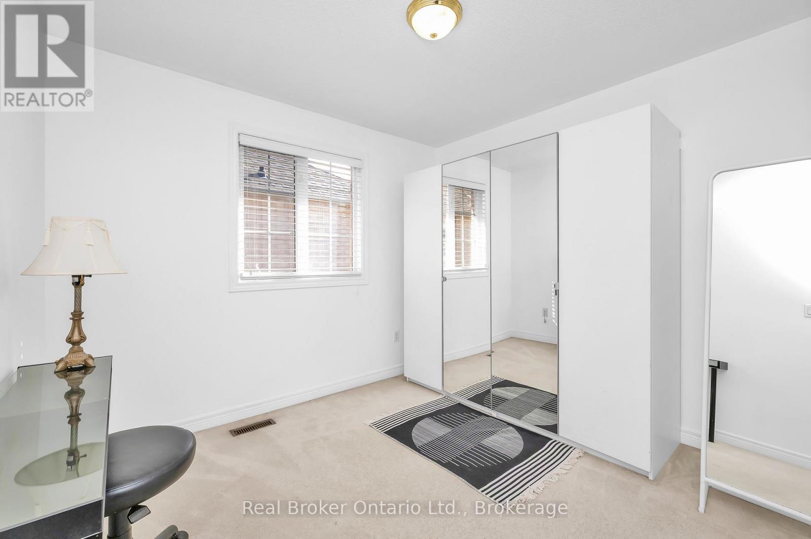 2054 Bloomfield Drive, Oakville, Ontario L6M 3W3 - Photo 26 - W12518032