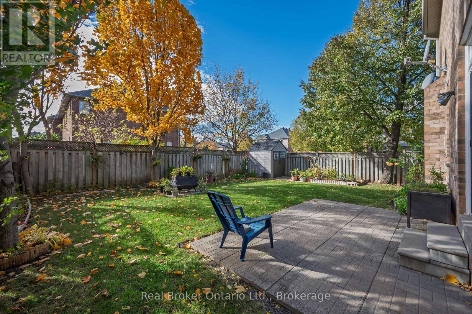 2054 Bloomfield Drive, Oakville, Ontario L6M 3W3 - Photo 40 - W12518032