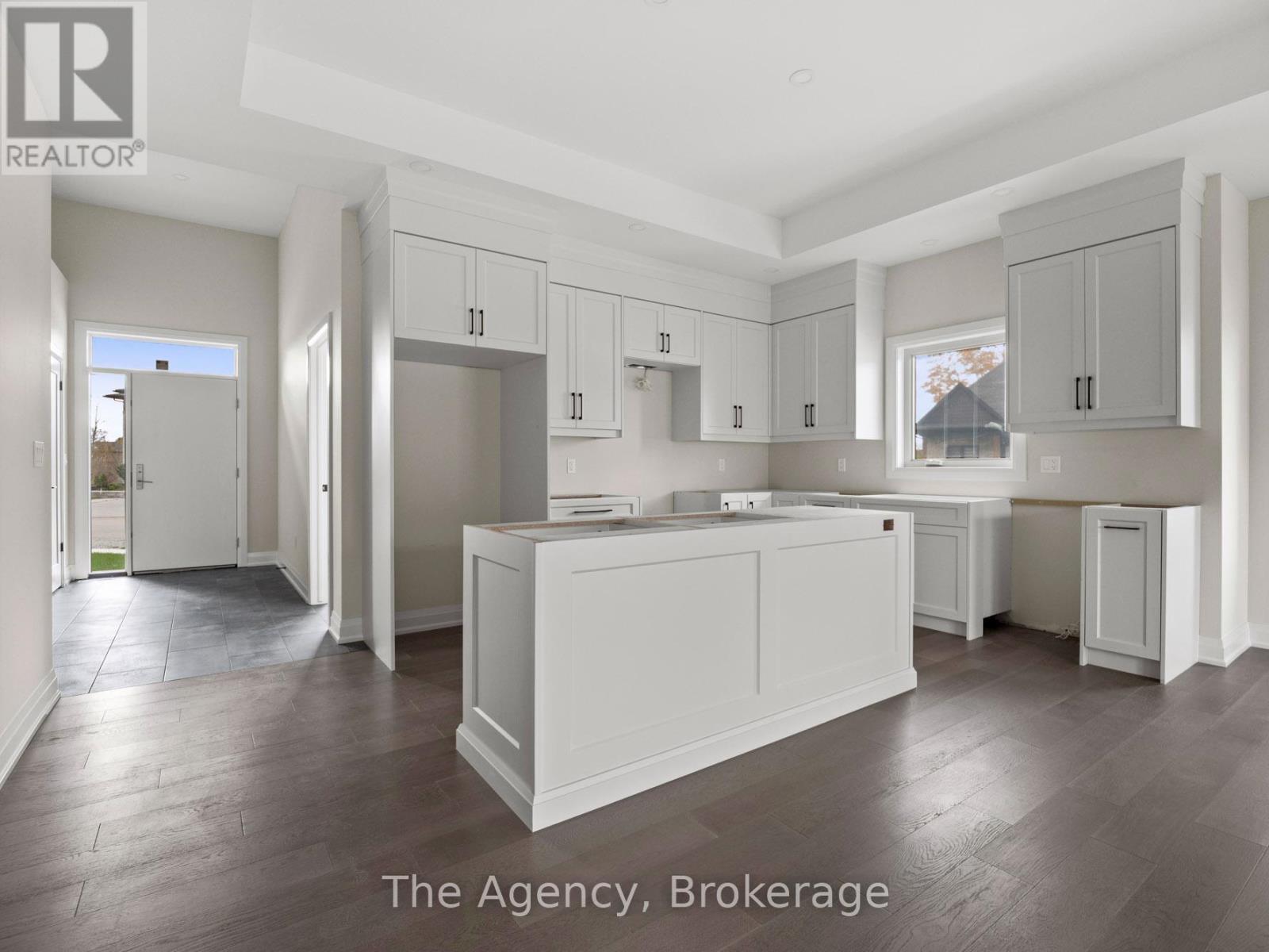 118 Willowbrook Drive, Welland, Ontario  L3C 0G2 - Photo 10 - X12518086