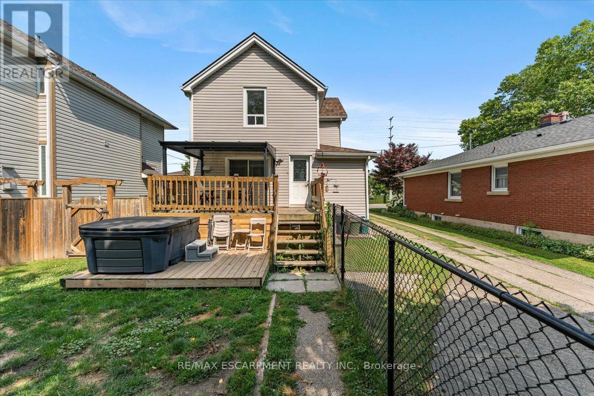 231 Vine Street, St. Catharines, Ontario  L2M 4S9 - Photo 39 - X12517644