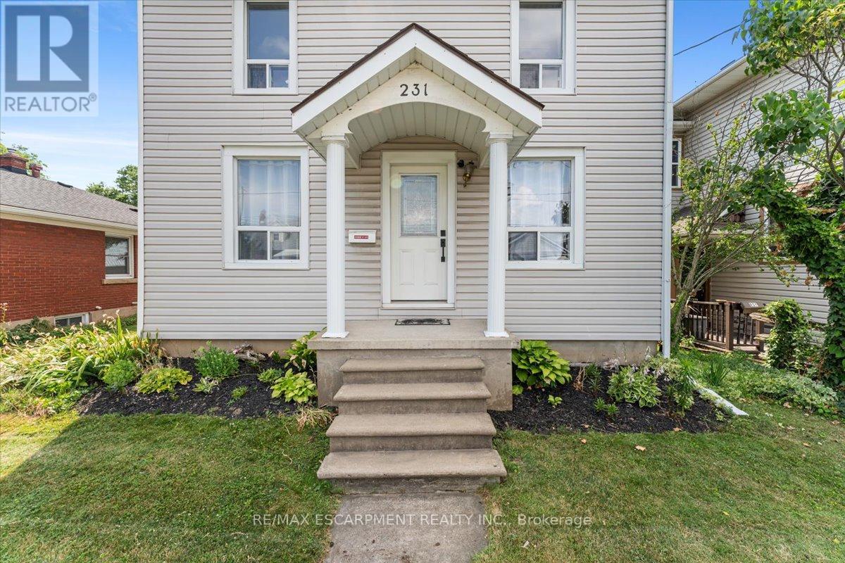 231 Vine Street, St. Catharines, Ontario  L2M 4S9 - Photo 5 - X12517644