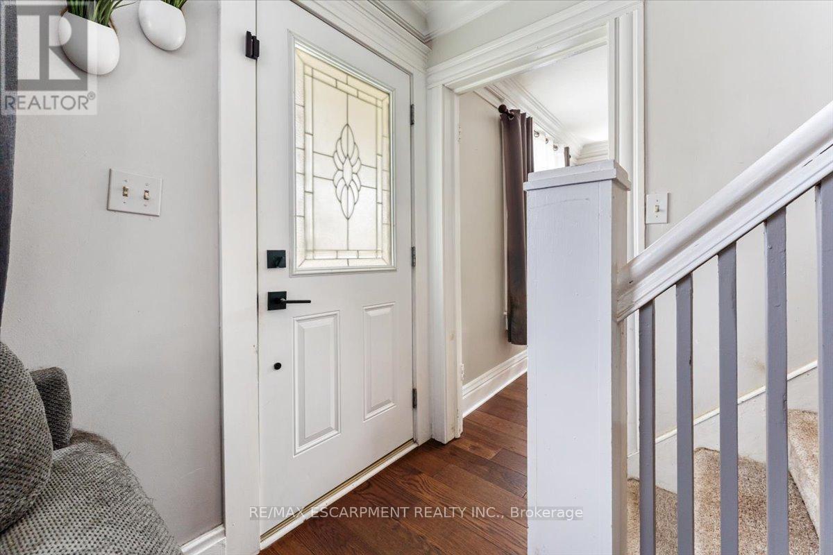 231 Vine Street, St. Catharines, Ontario  L2M 4S9 - Photo 7 - X12517644