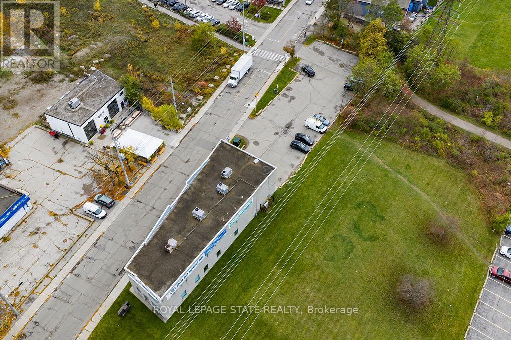 2nd Floor - 10 Ewen Road, Hamilton, Ontario  L8S 3C4 - Photo 2 - X12517660