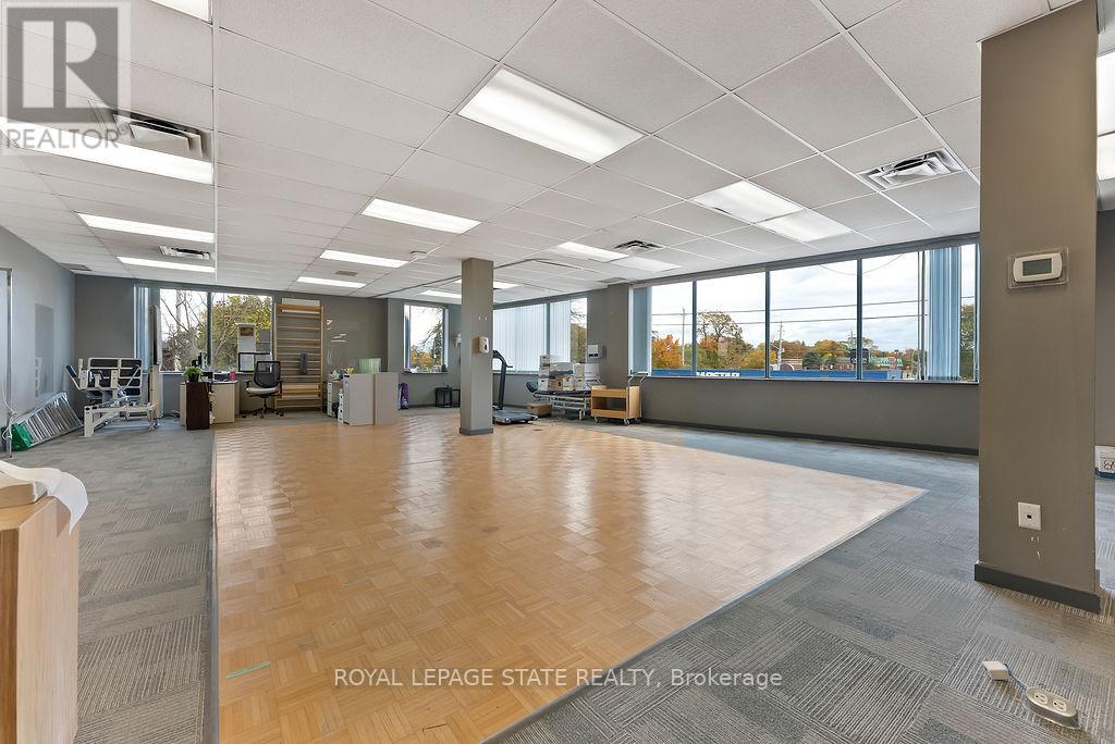 2nd Floor - 10 Ewen Road, Hamilton, Ontario  L8S 3C4 - Photo 4 - X12517660