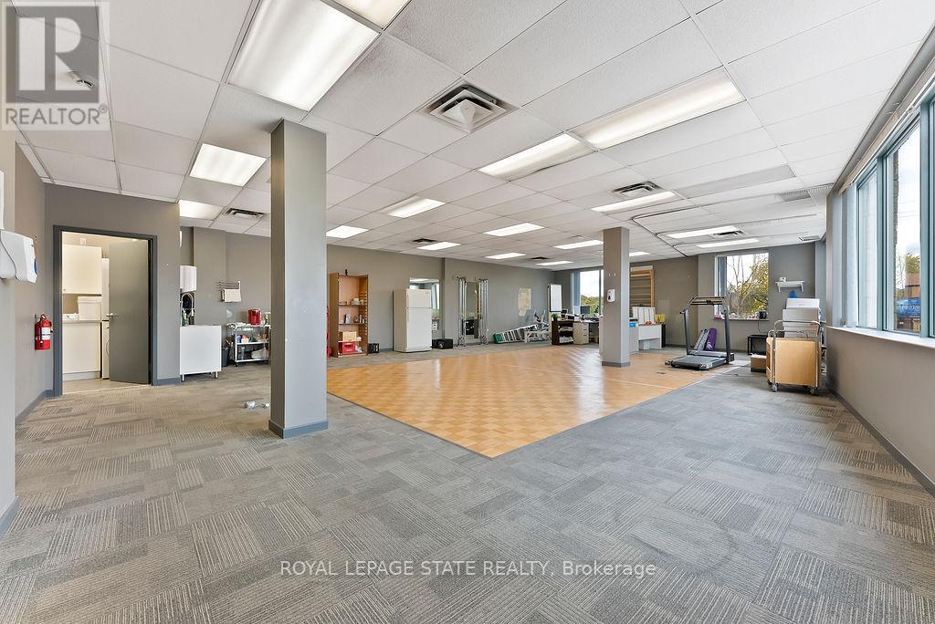 2nd Floor - 10 Ewen Road, Hamilton, Ontario  L8S 3C4 - Photo 5 - X12517660