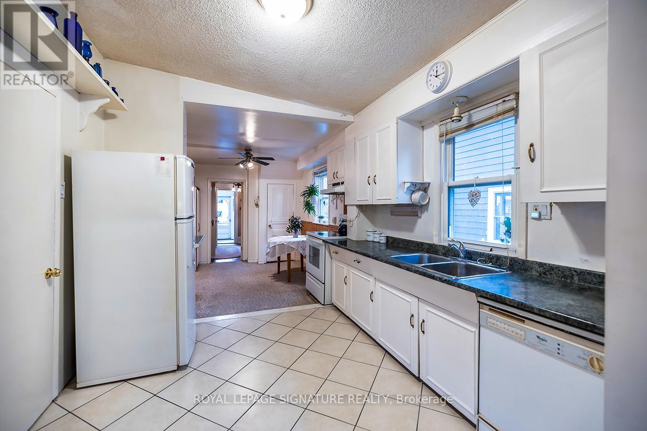 9 South Charles Street, Quinte West, Ontario  K8V 2R8 - Photo 14 - X12517664