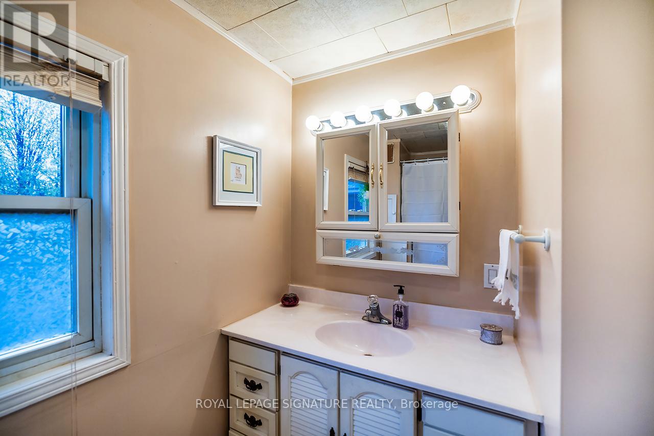 9 South Charles Street, Quinte West, Ontario  K8V 2R8 - Photo 28 - X12517664