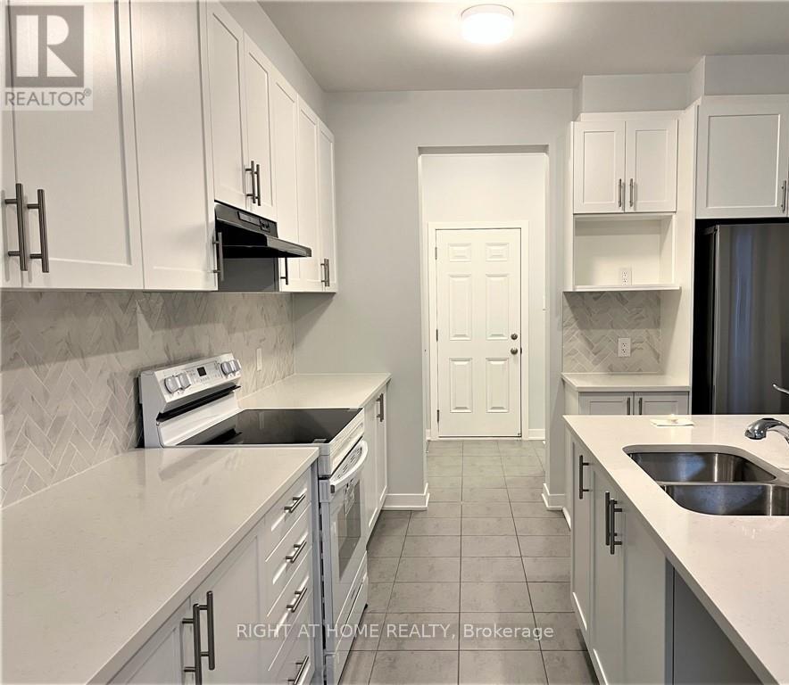 321 Crossway Terrace, Ottawa, Ontario  K2S 2Z3 - Photo 17 - X12517684