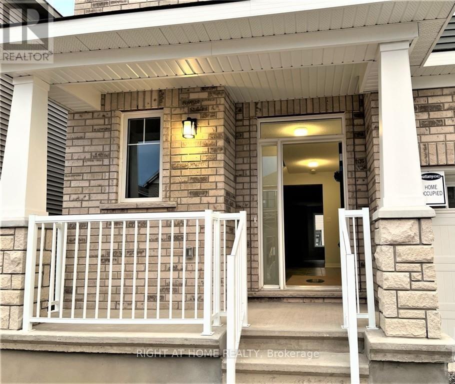 321 Crossway Terrace, Ottawa, Ontario  K2S 2Z3 - Photo 3 - X12517684