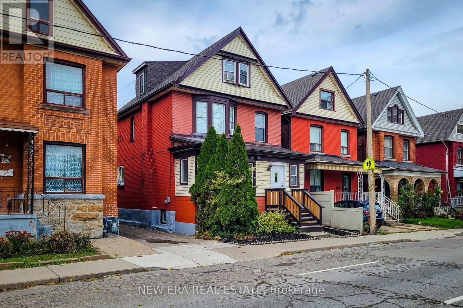 125 Sanford Avenue N, Hamilton, Ontario  L8L 5Z4 - Photo 3 - X12517690