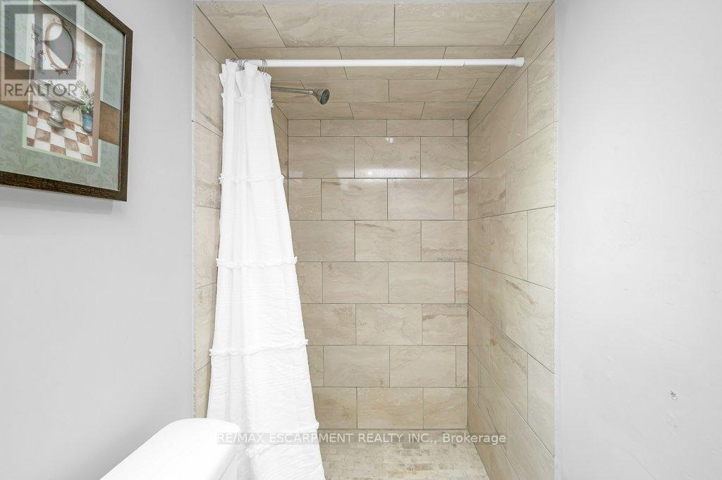 128 Crosthwaite Avenue N, Hamilton, Ontario  L8H 4V5 - Photo 31 - X12517706