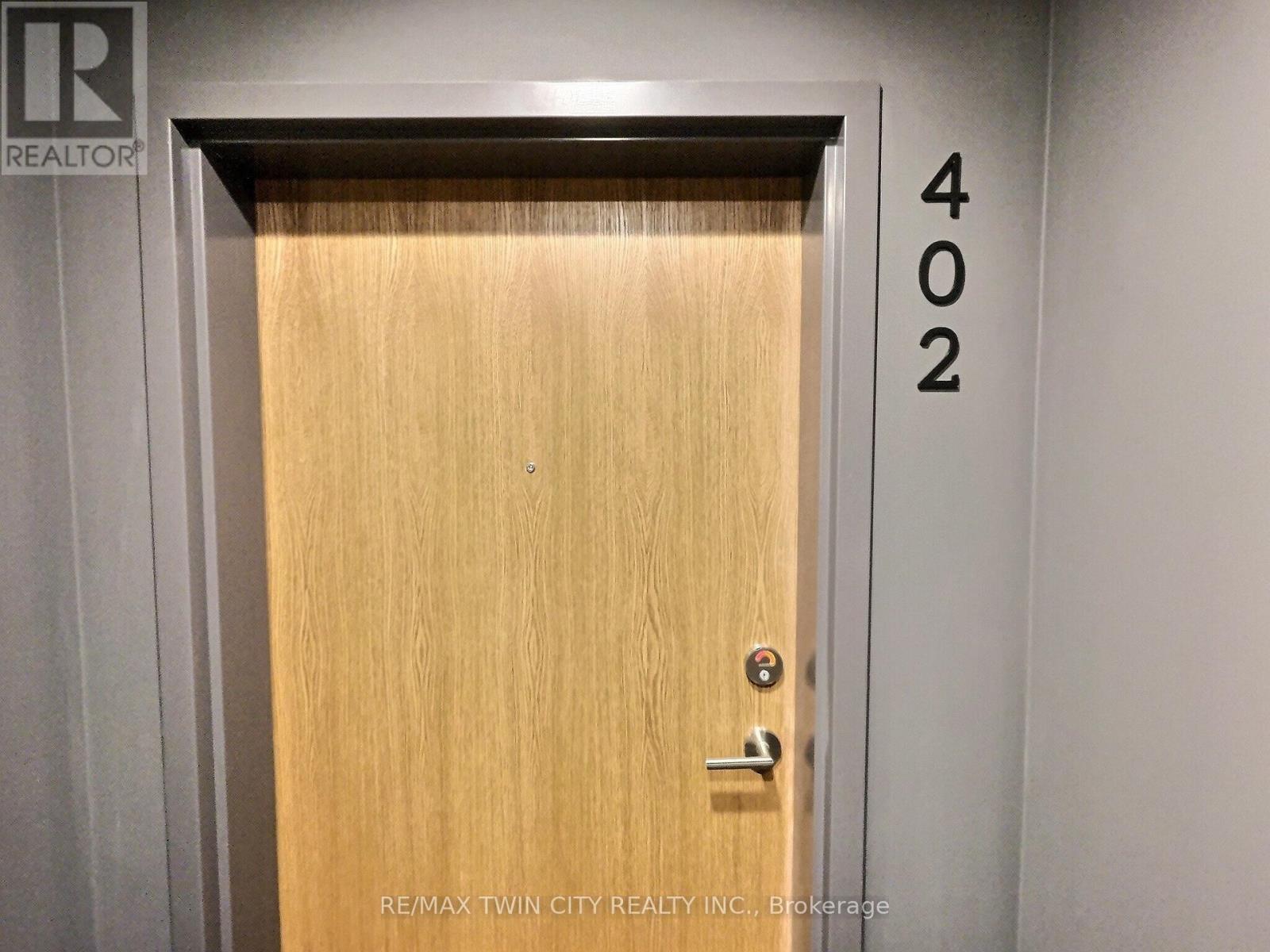 402 - 243 Northfield Drive, Waterloo, Ontario  N2K 0H2 - Photo 4 - X12517716