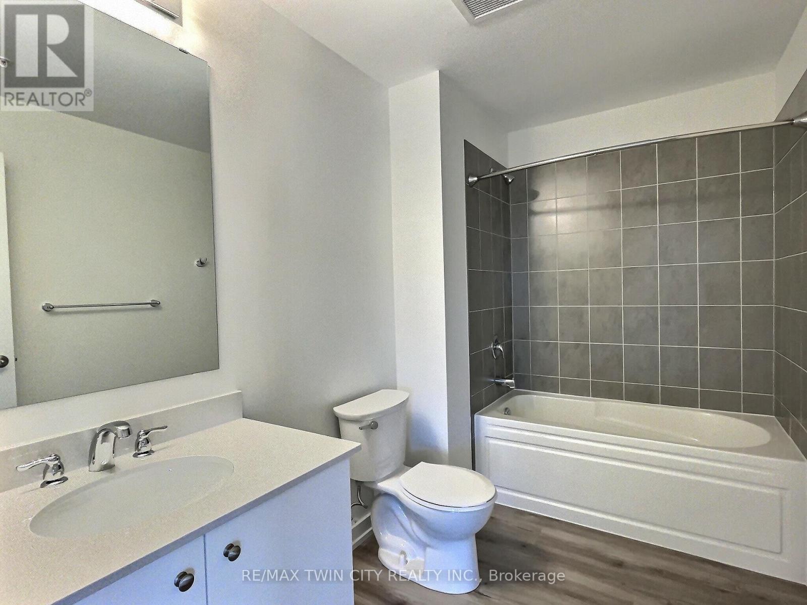 402 - 243 Northfield Drive, Waterloo, Ontario  N2K 0H2 - Photo 9 - X12517716