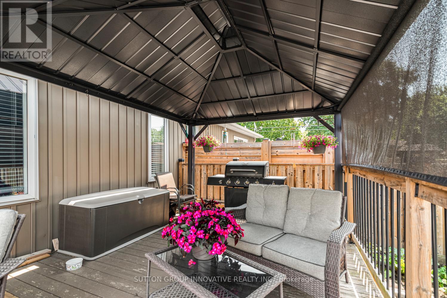 70 Postma Drive, Haldimand, Ontario  N1A 0B2 - Photo 33 - X12517762