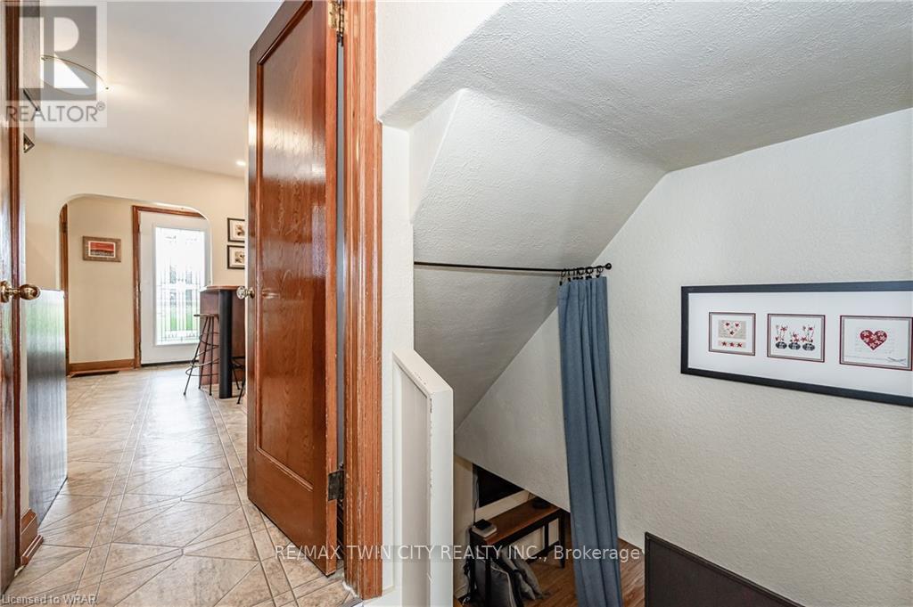 270 Mansion Street, Kitchener, Ontario  N2H 2K7 - Photo 15 - X12517780