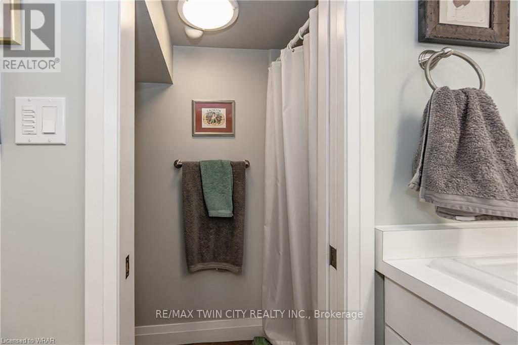 270 Mansion Street, Kitchener, Ontario  N2H 2K7 - Photo 28 - X12517780