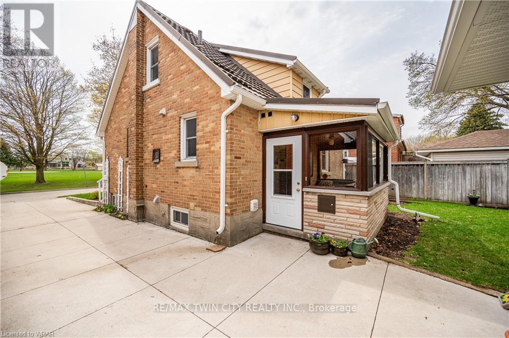 270 Mansion Street, Kitchener, Ontario  N2H 2K7 - Photo 30 - X12517780