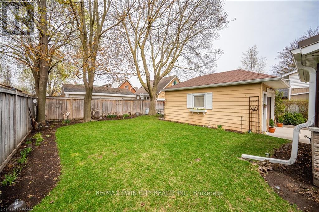 270 Mansion Street, Kitchener, Ontario  N2H 2K7 - Photo 33 - X12517780