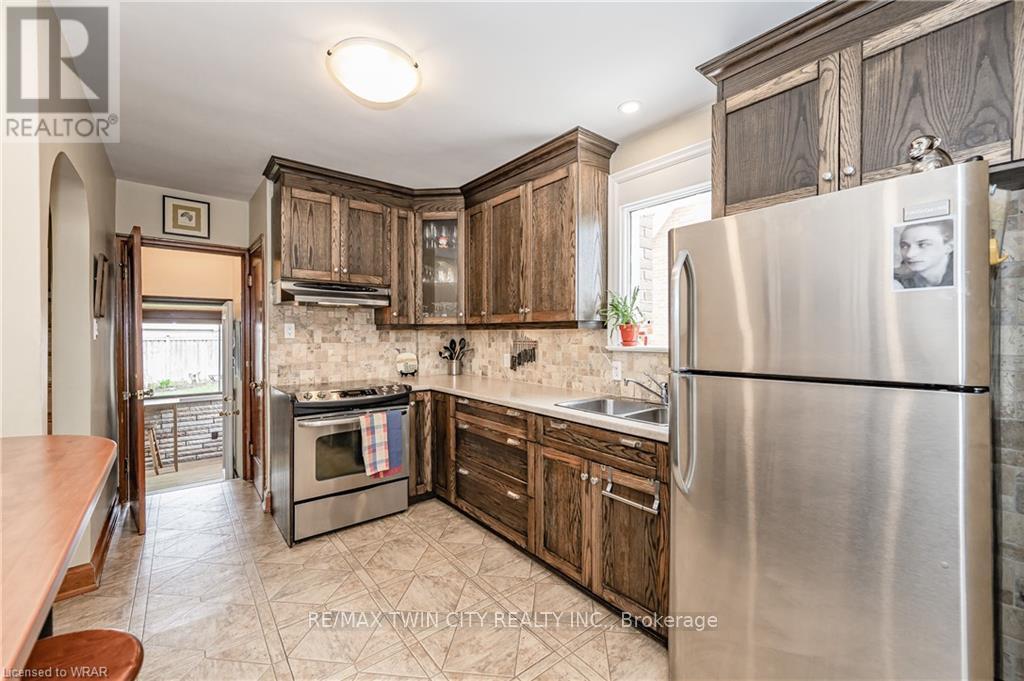 270 Mansion Street, Kitchener, Ontario  N2H 2K7 - Photo 5 - X12517780