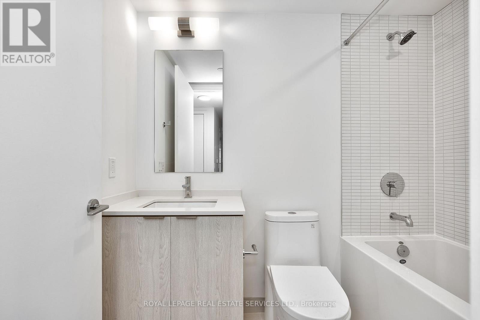 326 - 1 Jarvis Street, Hamilton, Ontario  L8R 0A8 - Photo 15 - X12517808