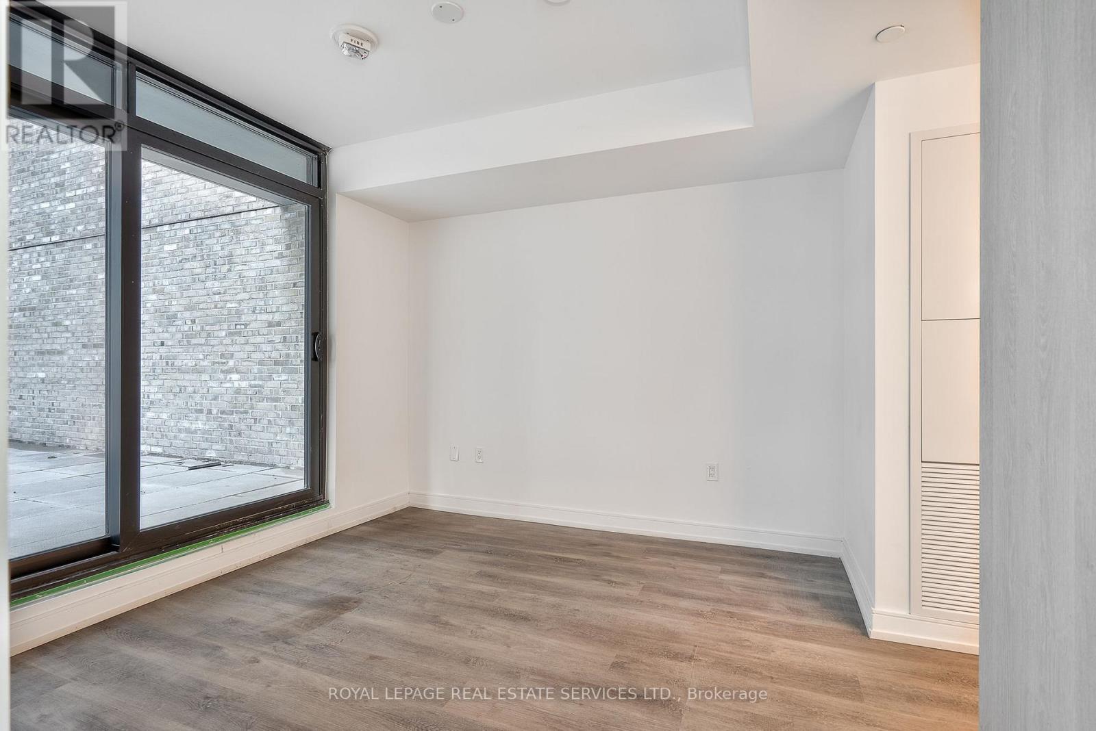 326 - 1 Jarvis Street, Hamilton, Ontario  L8R 0A8 - Photo 9 - X12517808