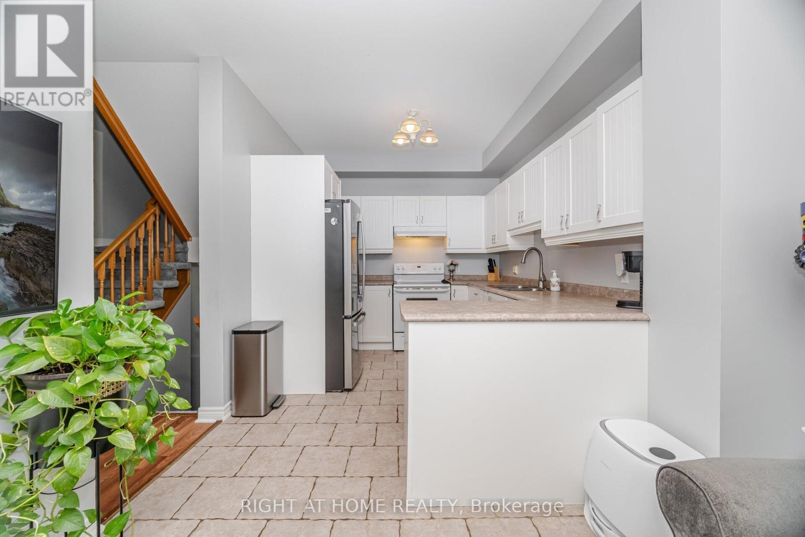 35 - 1085 Harrogate Drive, Hamilton, Ontario  L9K 1R2 - Photo 19 - X12517824