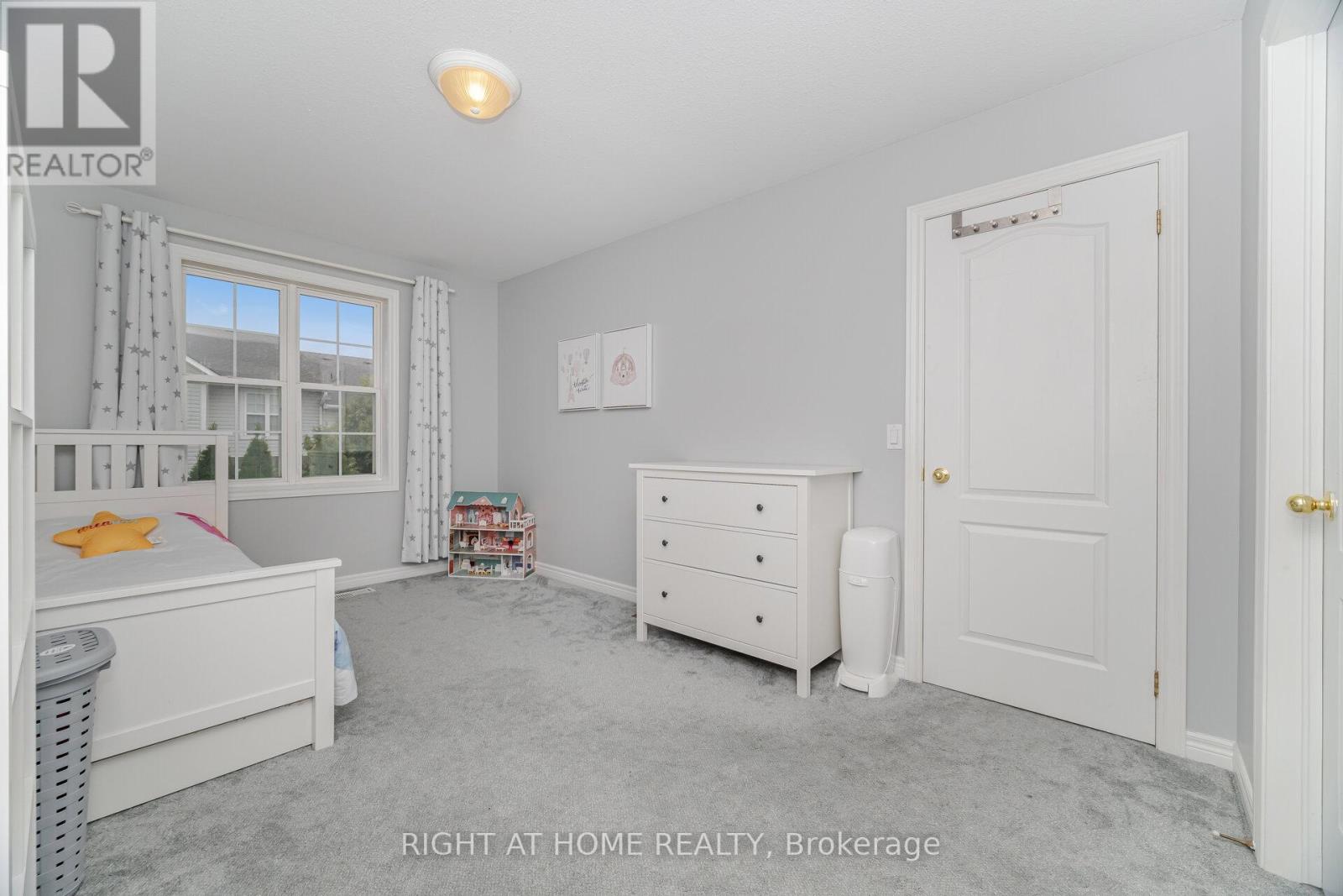 35 - 1085 Harrogate Drive, Hamilton, Ontario  L9K 1R2 - Photo 33 - X12517824