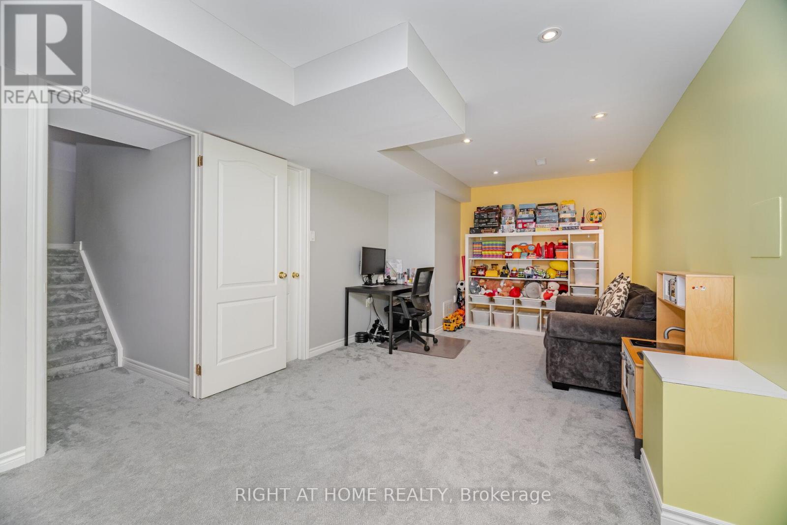35 - 1085 Harrogate Drive, Hamilton, Ontario  L9K 1R2 - Photo 42 - X12517824