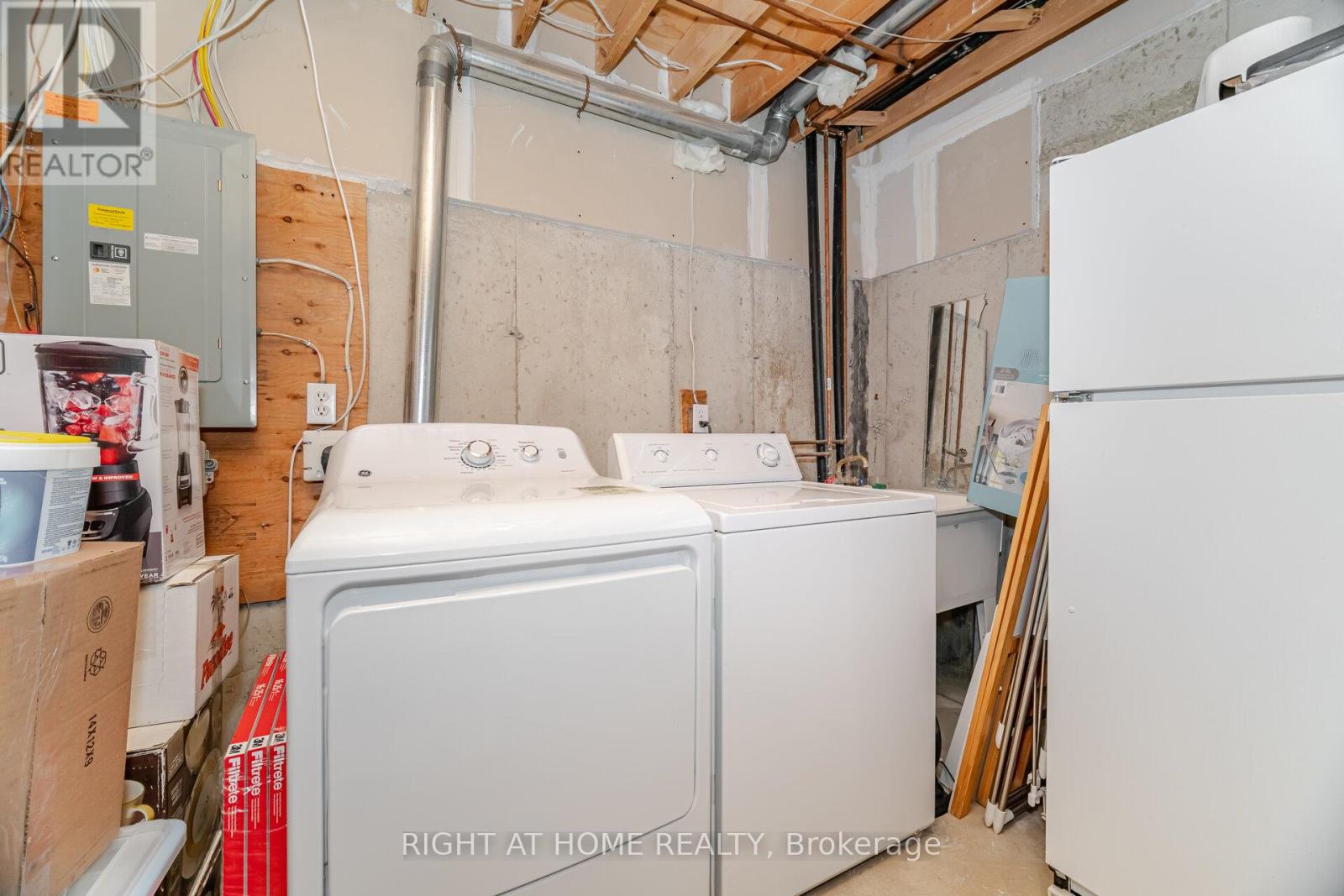 35 - 1085 Harrogate Drive, Hamilton, Ontario  L9K 1R2 - Photo 44 - X12517824