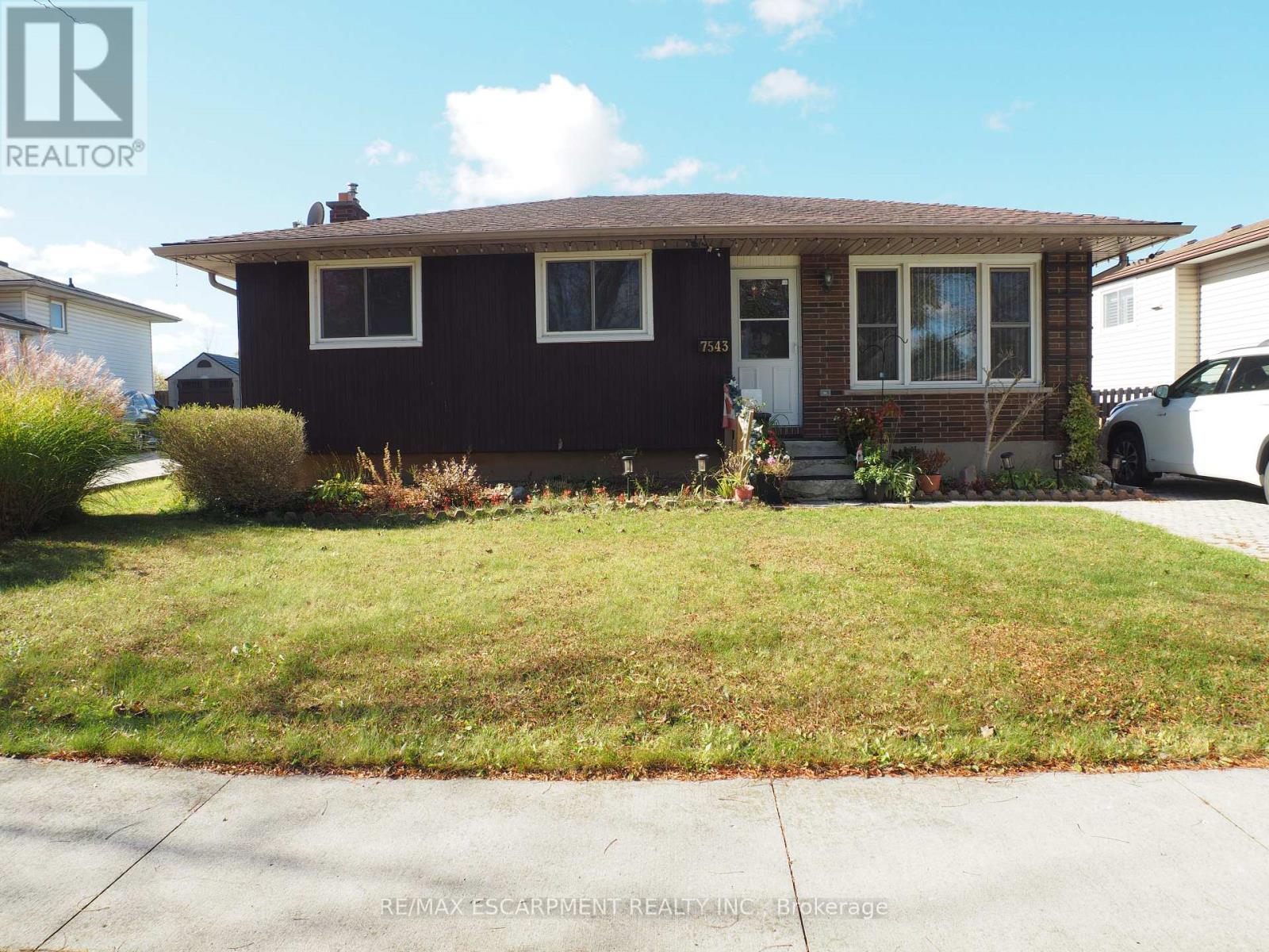 MAIN - 7543 REDHAVEN CRESCENT, Niagara Falls, Ontario