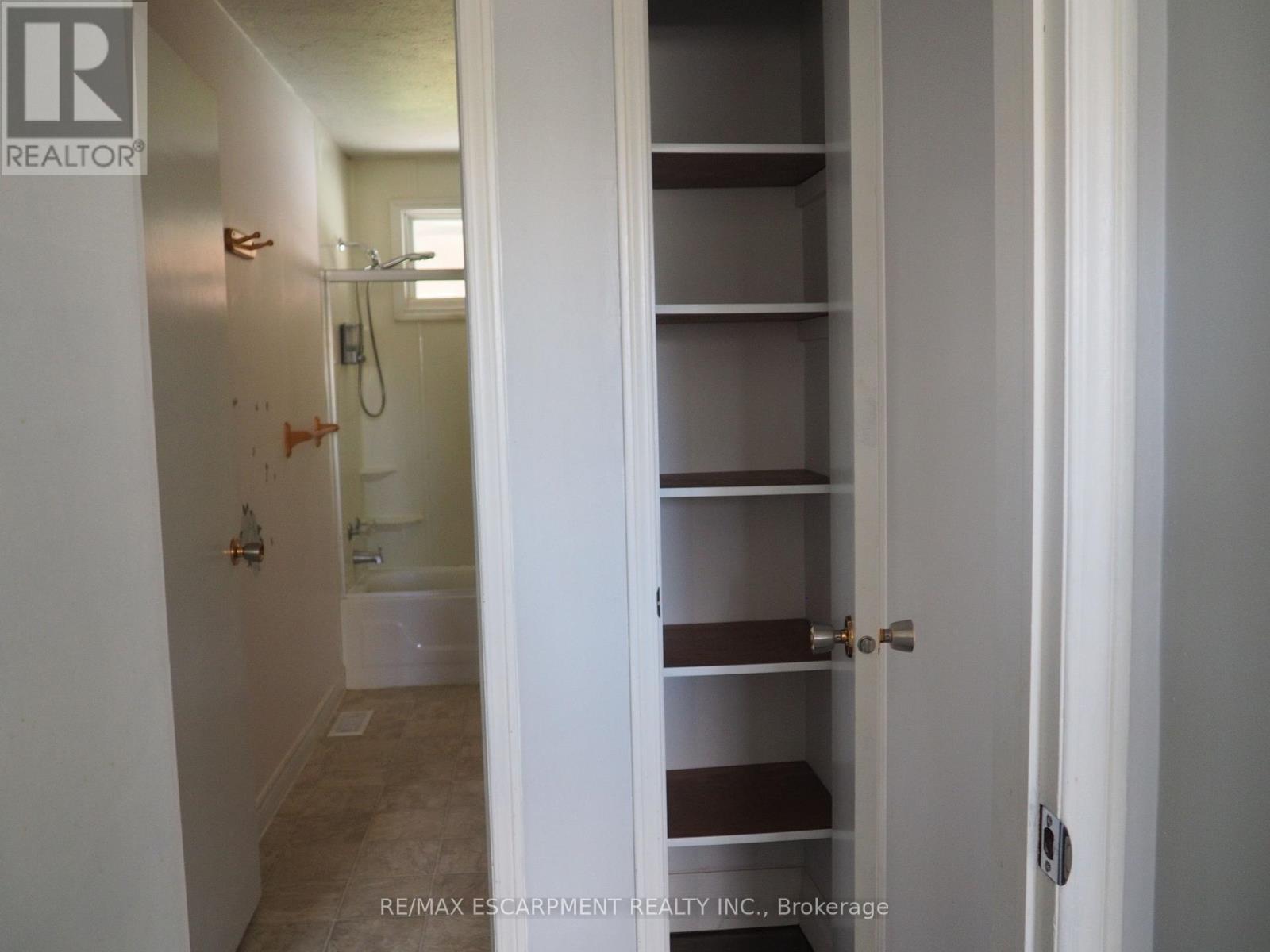 Main - 7543 Redhaven Crescent, Niagara Falls, Ontario  L2G 7H6 - Photo 10 - X12517860