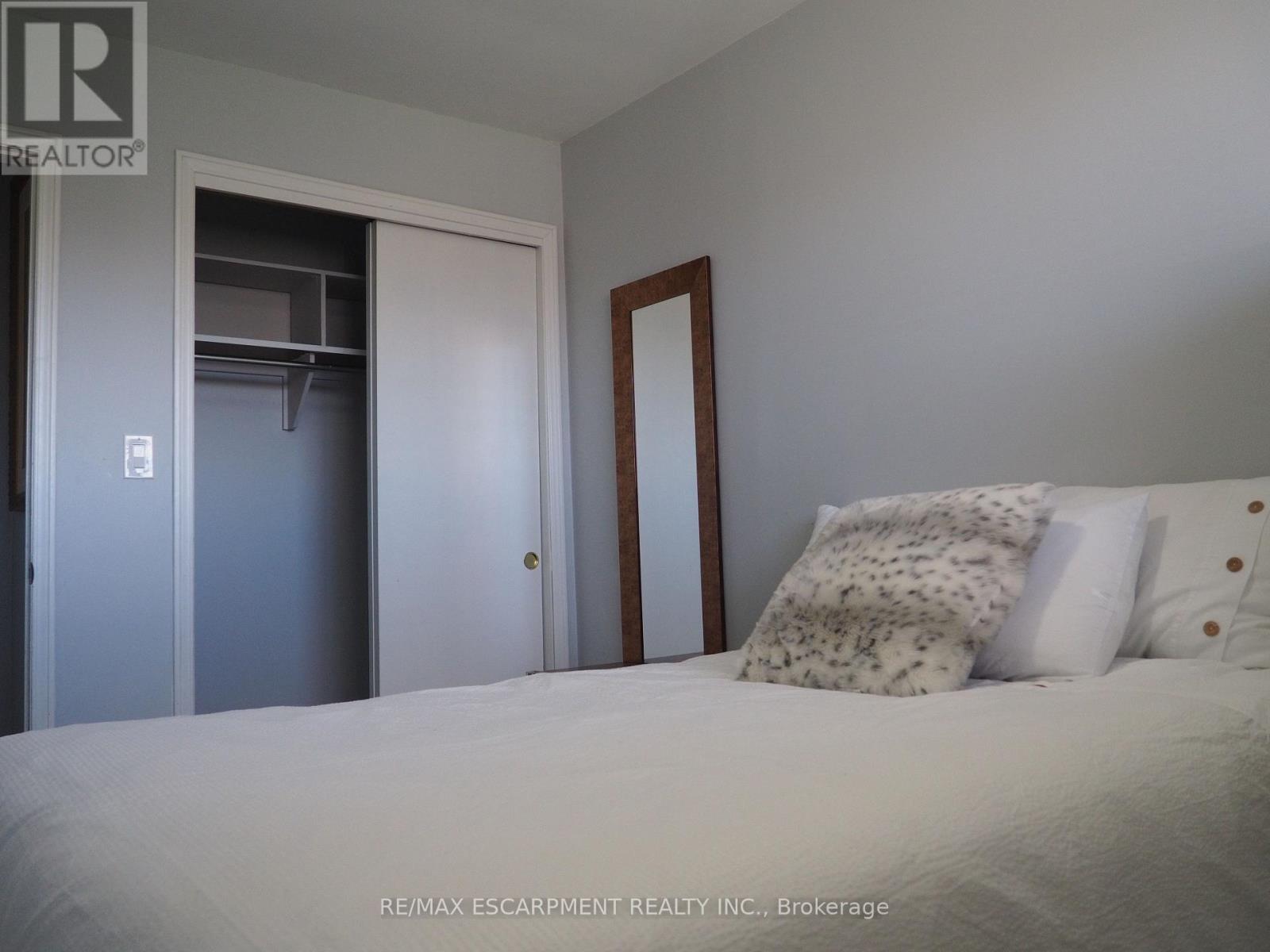 Main - 7543 Redhaven Crescent, Niagara Falls, Ontario  L2G 7H6 - Photo 17 - X12517860