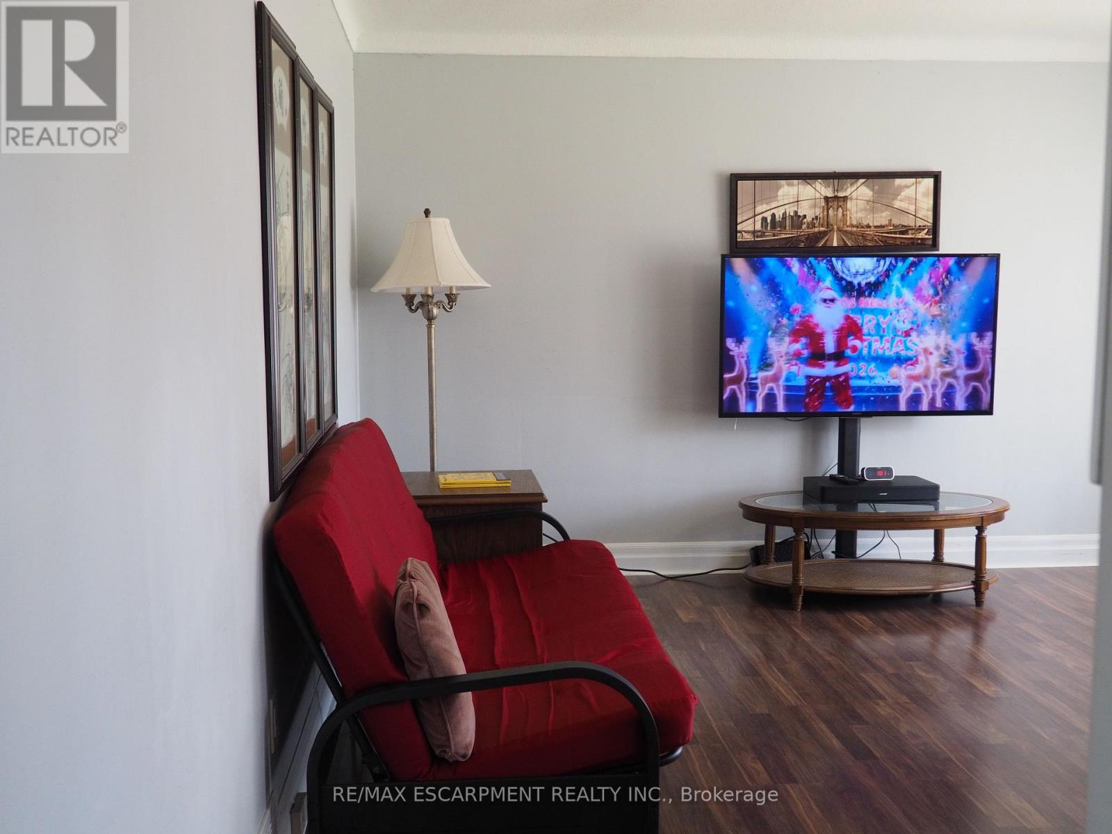 Main - 7543 Redhaven Crescent, Niagara Falls, Ontario  L2G 7H6 - Photo 3 - X12517860