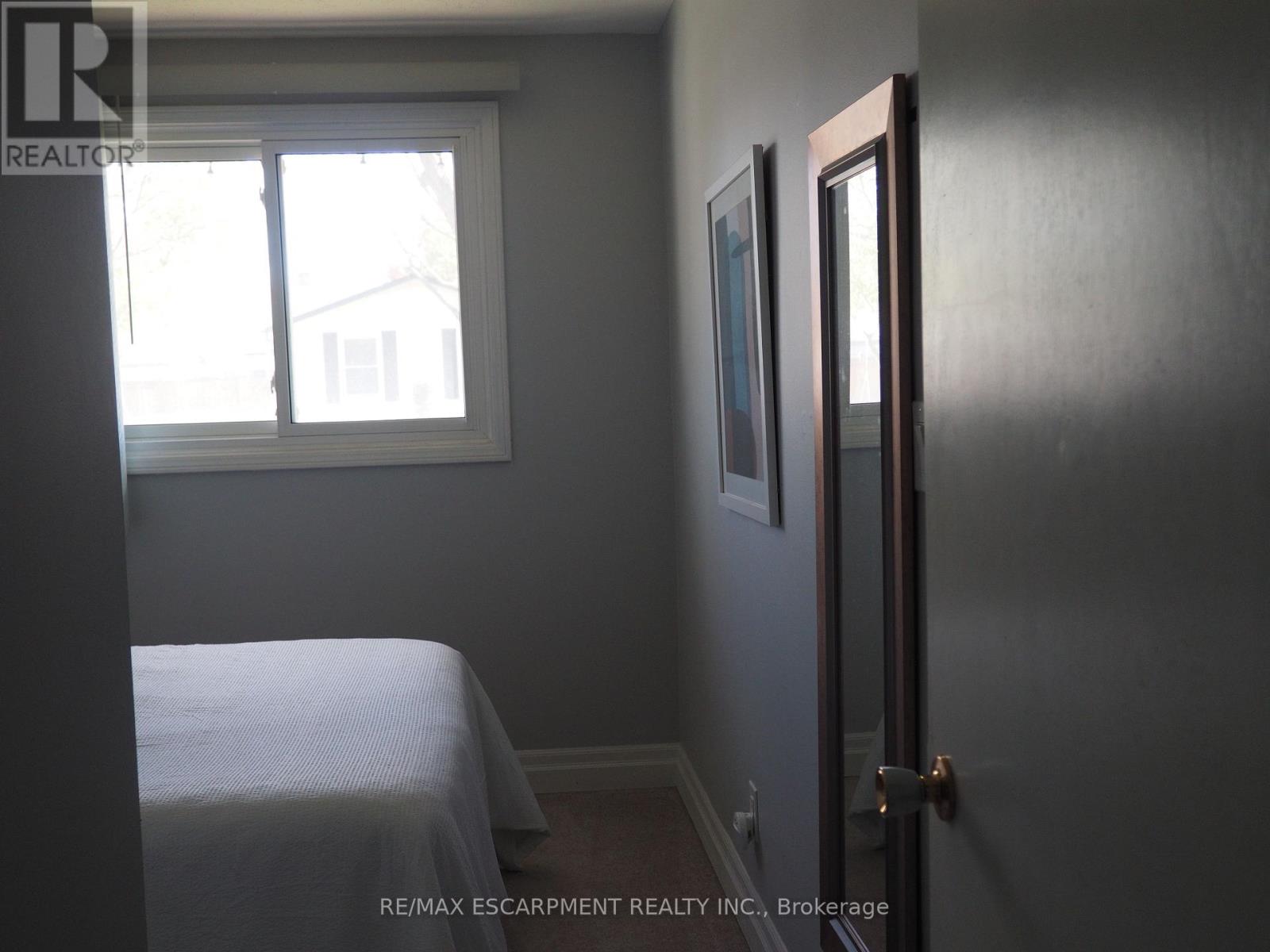 Main - 7543 Redhaven Crescent, Niagara Falls, Ontario  L2G 7H6 - Photo 7 - X12517860