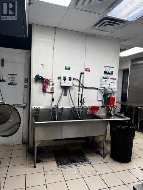 Unknown Address, ,    - Photo 17 - X12517870