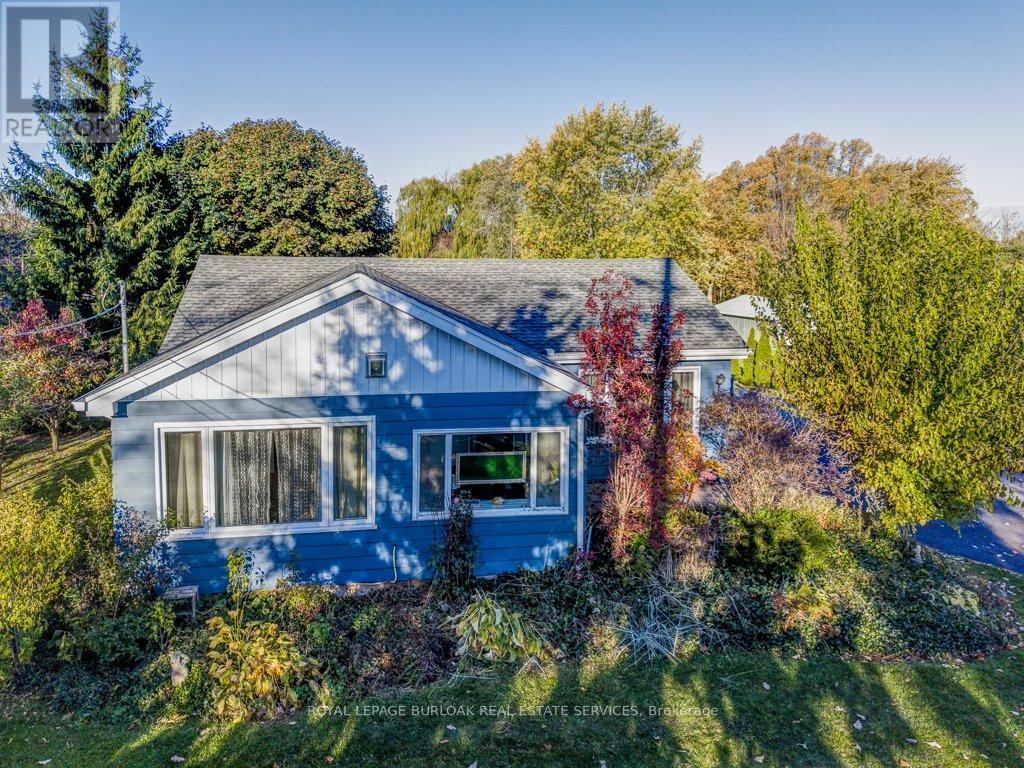 120 Woolverton Road, Grimsby, Ontario  L3M 4E7 - Photo 2 - X12517914