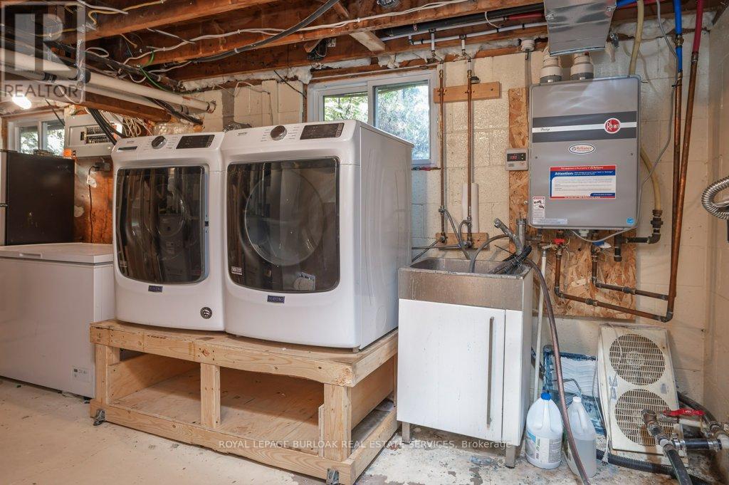 120 Woolverton Road, Grimsby, Ontario  L3M 4E7 - Photo 28 - X12517914