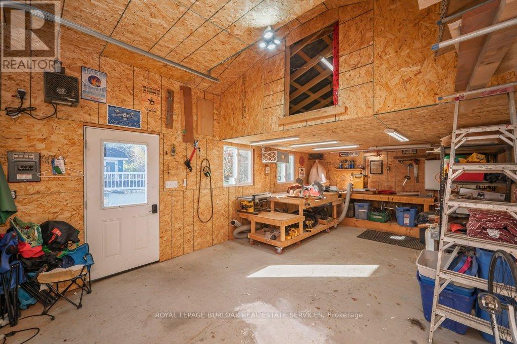 120 Woolverton Road, Grimsby, Ontario  L3M 4E7 - Photo 35 - X12517914