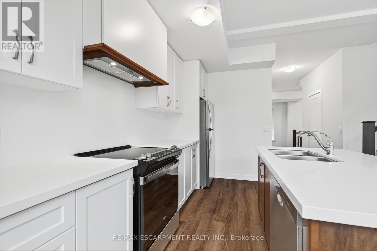 28 - 70 Kenesky Drive, Hamilton, Ontario  L8B 2A9 - Photo 16 - X12517960