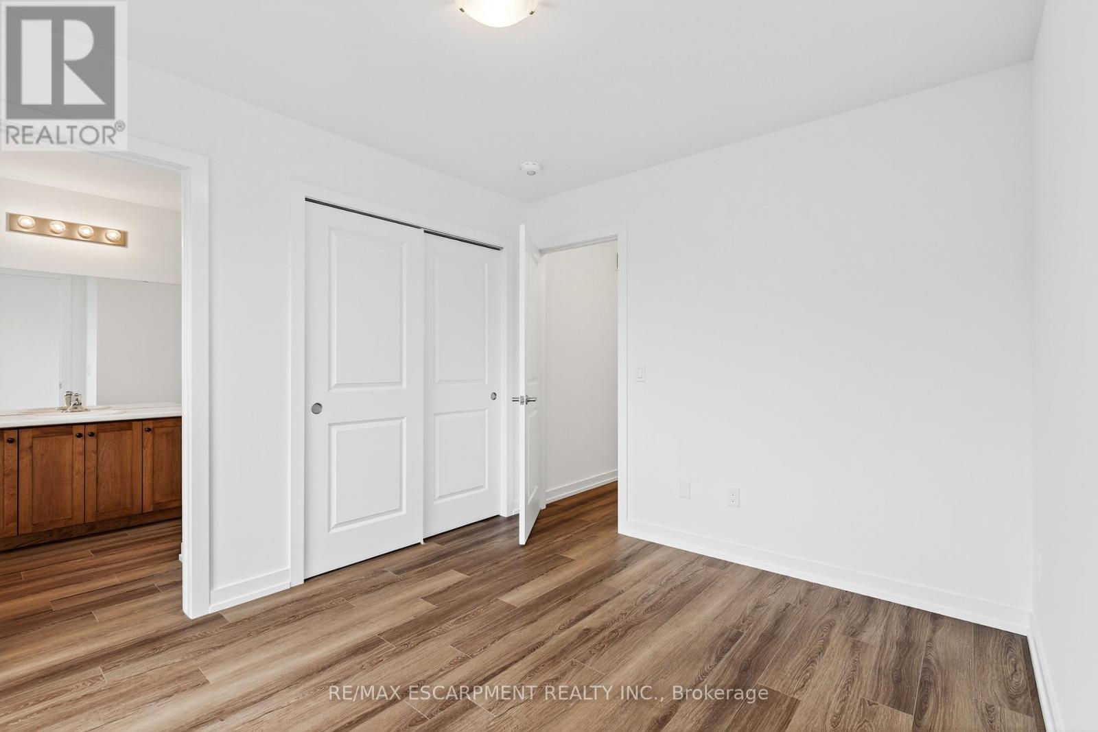 28 - 70 Kenesky Drive, Hamilton, Ontario  L8B 2A9 - Photo 27 - X12517960