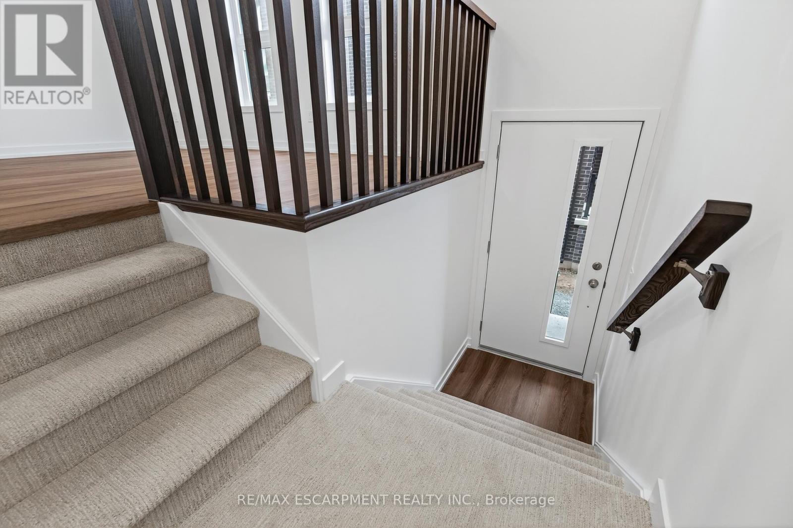 28 - 70 Kenesky Drive, Hamilton, Ontario  L8B 2A9 - Photo 3 - X12517960