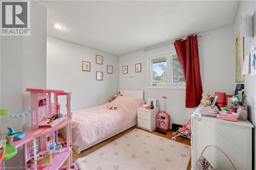 76 Appalachian Crescent, Kitchener, Ontario  N2E 1A4 - Photo 11 - 40786302