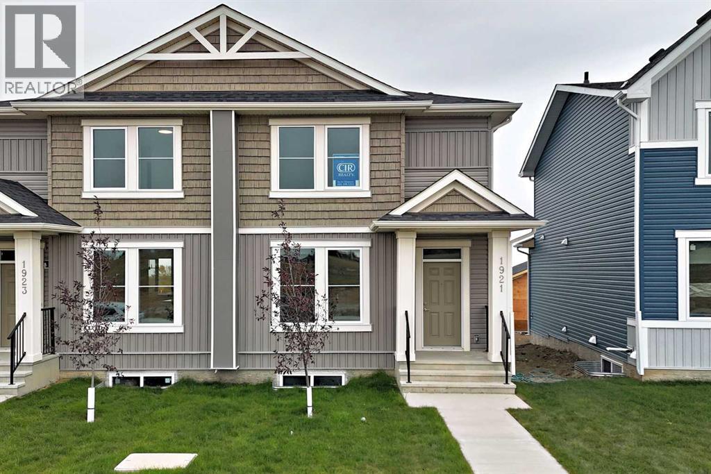 1921 Mccaskill Drive, Crossfield, Alberta  T0M 0S0 - Photo 2 - A2258179