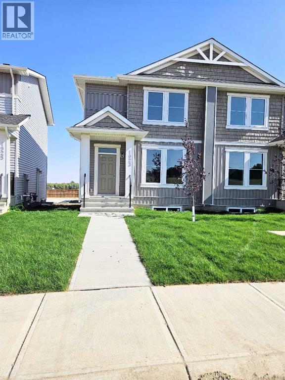 1923 Mccaskill Drive, Crossfield, Alberta  T0M 0S0 - Photo 4 - A2258183