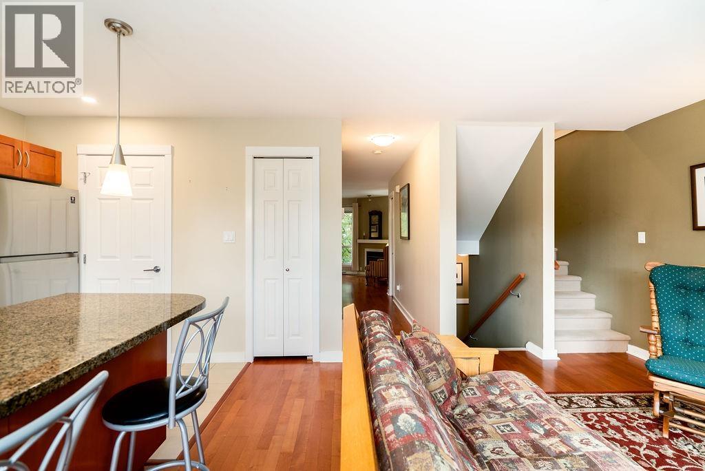 3 1233 Main Street, Squamish, British Columbia V8B 0P7 - Photo 13 - R3057278