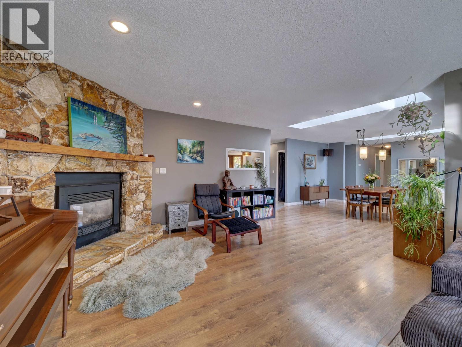 143 Pratt Road, Gibsons, British Columbia  V0N 1V3 - Photo 12 - R3065417