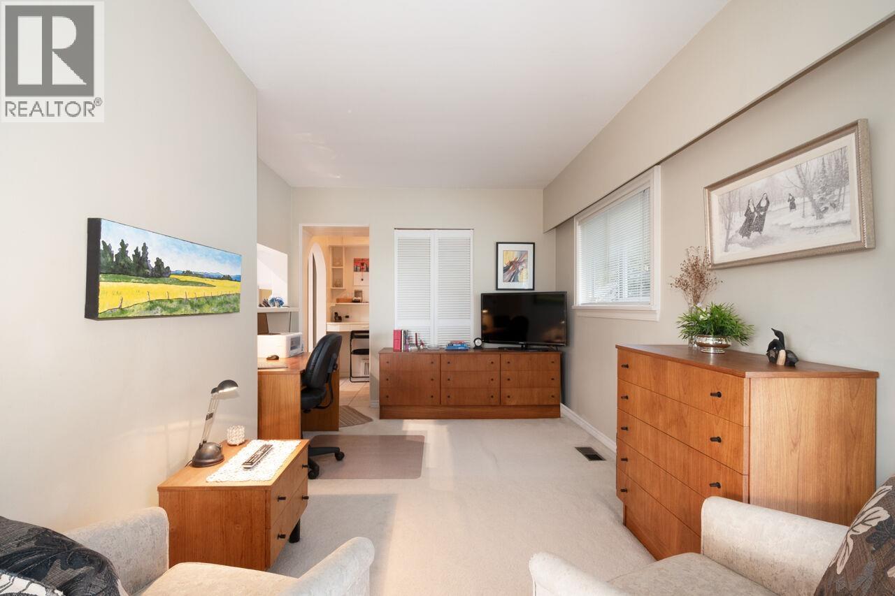 914 17th Street, West Vancouver, British Columbia  V7V 3T7 - Photo 15 - R3065429