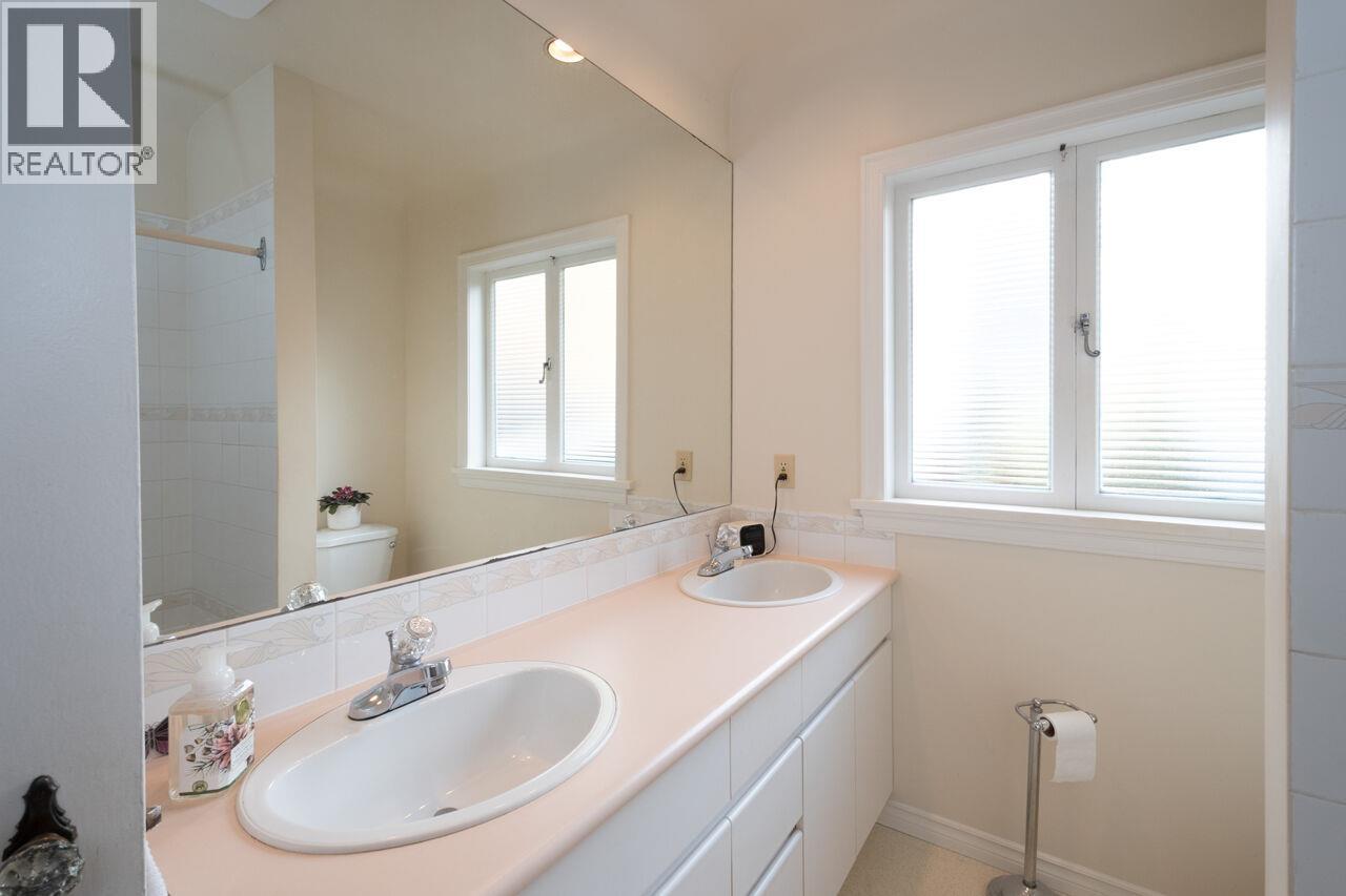 914 17th Street, West Vancouver, British Columbia  V7V 3T7 - Photo 18 - R3065429